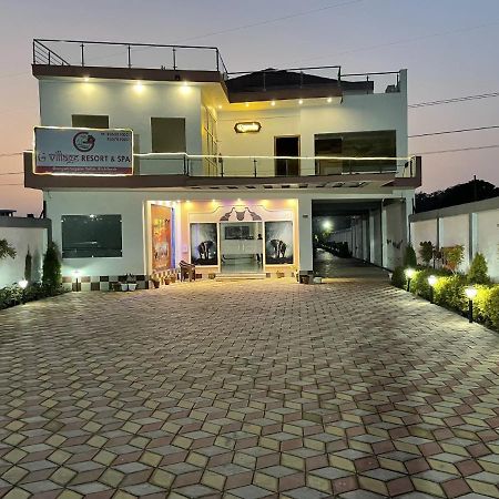 Sumedha G Village Resort And Spa Raiwala Luaran gambar