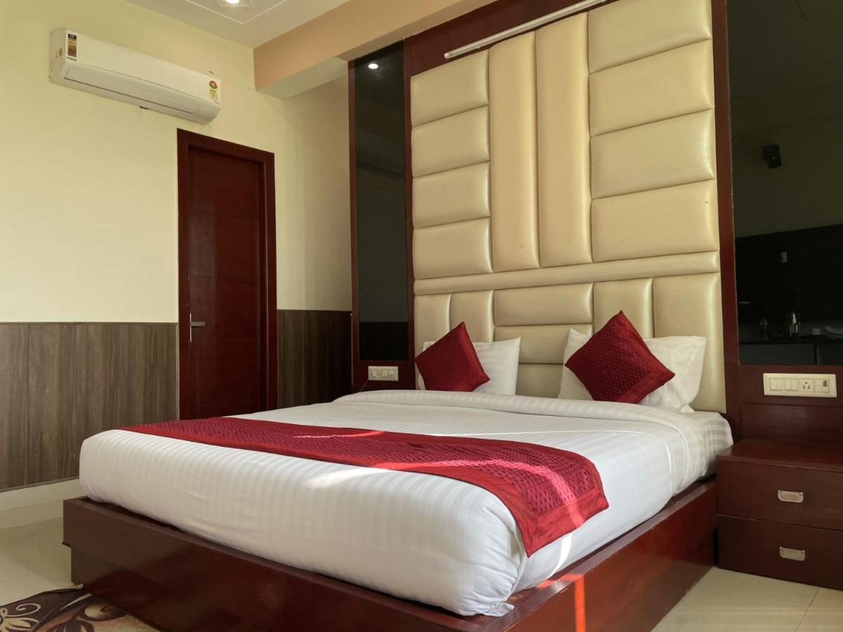 Sumedha G Village Resort And Spa Raiwala Luaran gambar