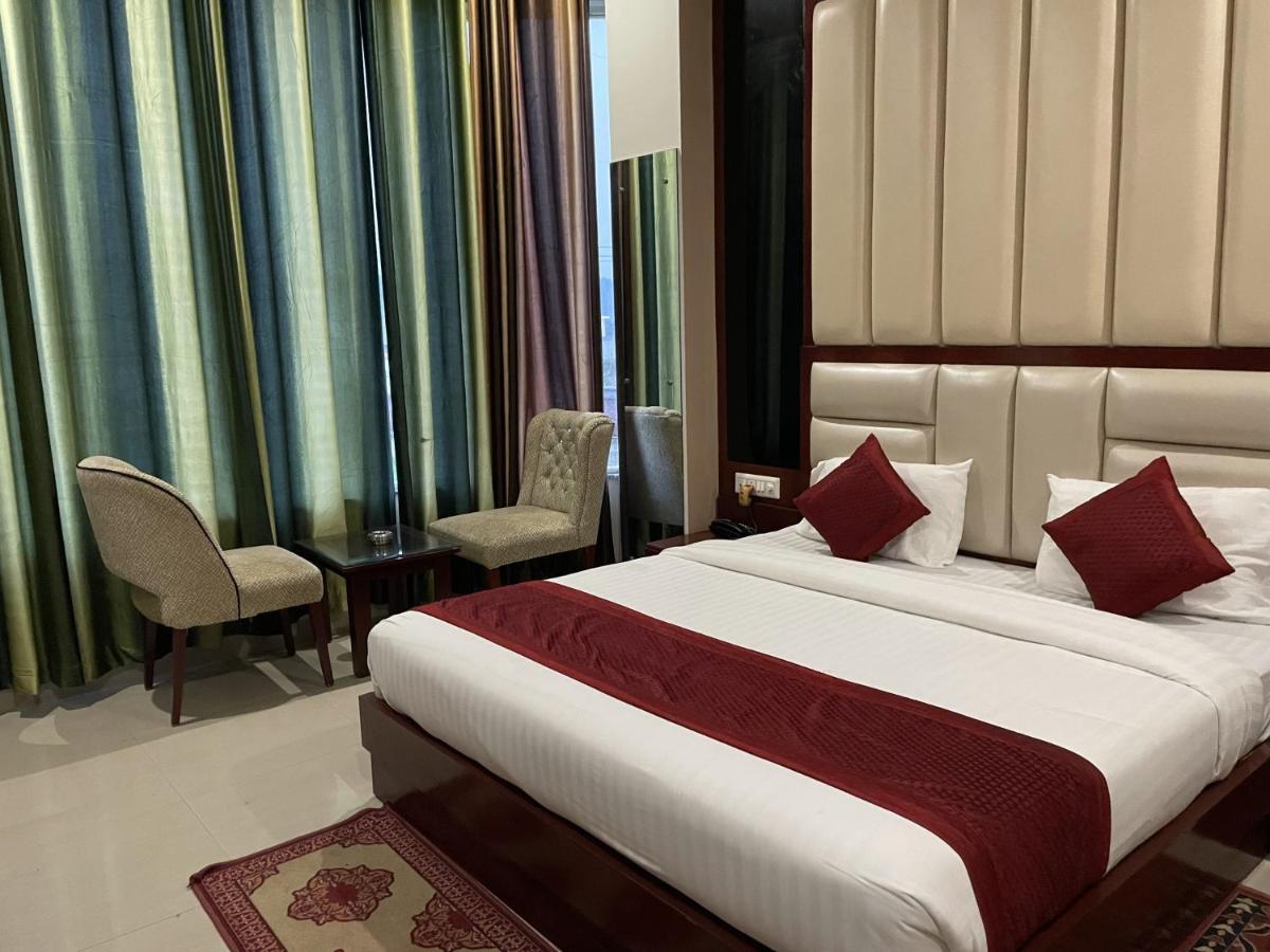 Sumedha G Village Resort And Spa Raiwala Luaran gambar