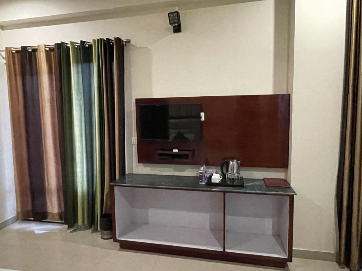 Sumedha G Village Resort And Spa Raiwala Luaran gambar